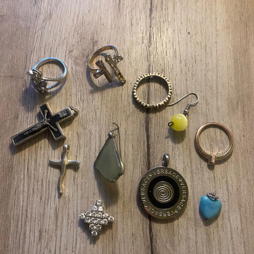 Jewelry used, pack of 11, silver and gold colors