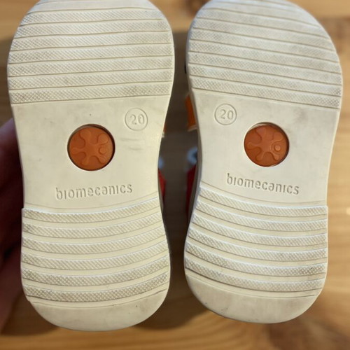 Biomechanics sandals size 20 unisex, like new