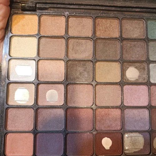 Eyeshadow palettes used, 2 pieces, one large and one small