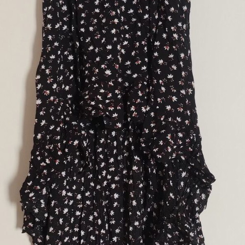 Asymmetrical skirt with floral pattern