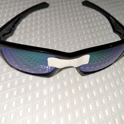 Oakley Jupiter OO9135-05 sunglasses new, polished black frame with Jade Iridium lenses