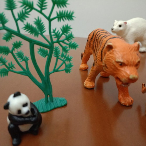 Wildlife Plastic Animal Figures Set like new with Trees