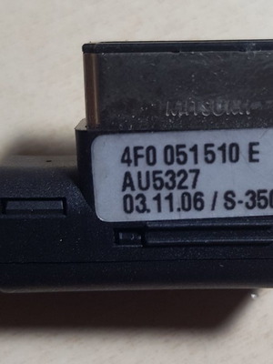 4F0051510E AU5327 Audi AMI Cable Adapter καινούργιο με ipod connector