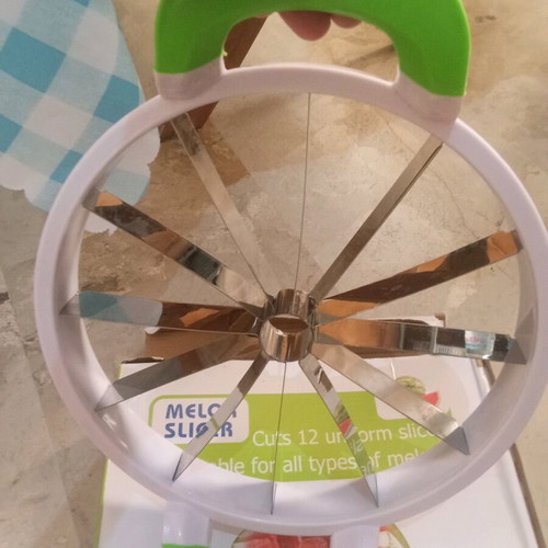 Watermelon slicer like new