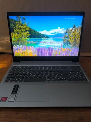 Lenovo Laptop Ryzen 5 3500U 8GB RAM 256GB Samsung NVMe SSD μεταχειρισμένο