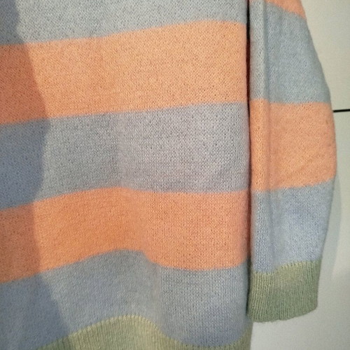 Benetton turquoise pullover size Small like new