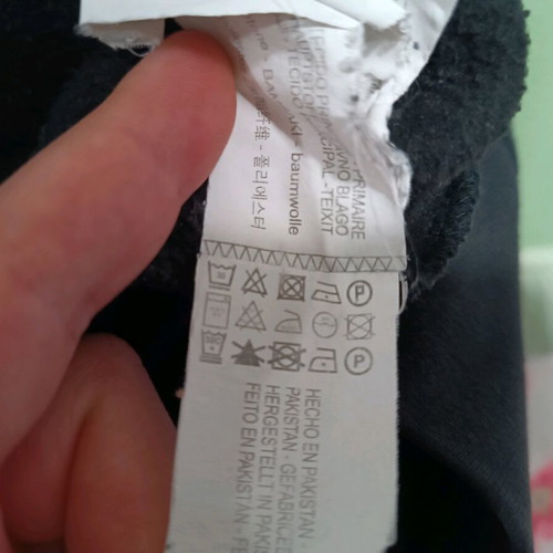 Pull&Bear black hoodie like new with drawstrings, size S