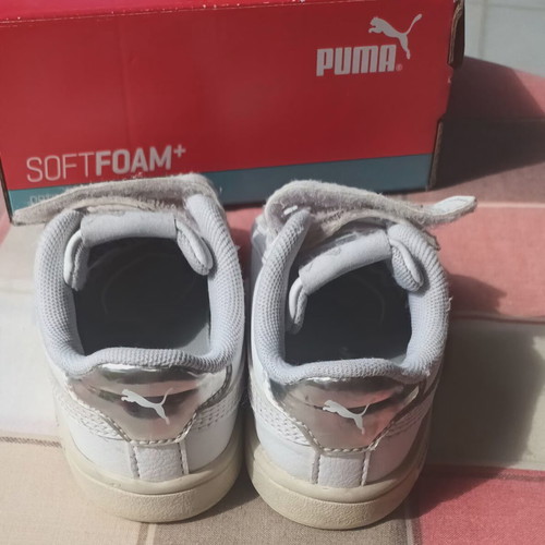 Puma unisex sneakers size 21 like new, white and silver