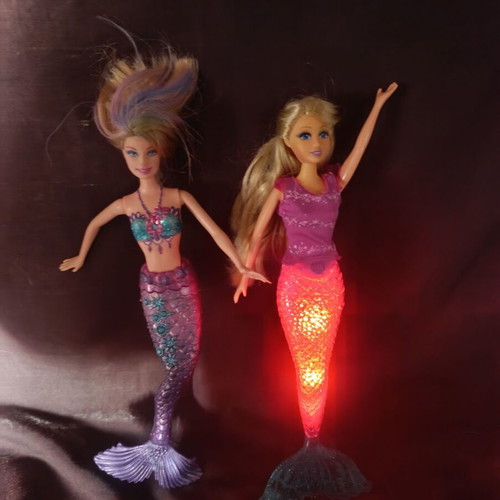 Barbie Merliah Mermaid Tale 2 2011 used with light-up mermaid gift