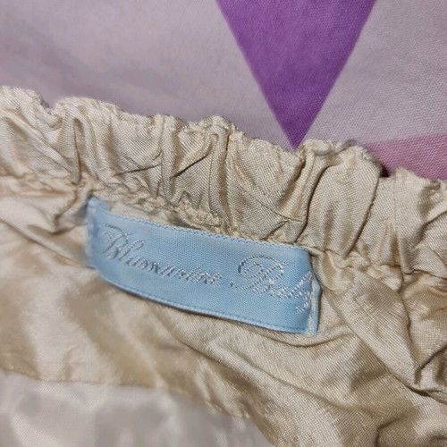 Blumarine skirt 4 years old champagne color like new