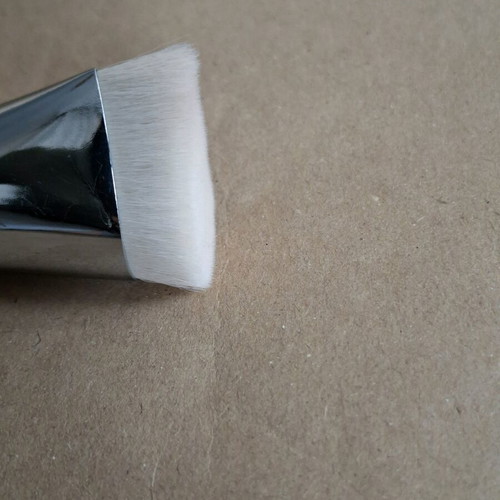 Chanel contour brush used n°15 Dior for makeup