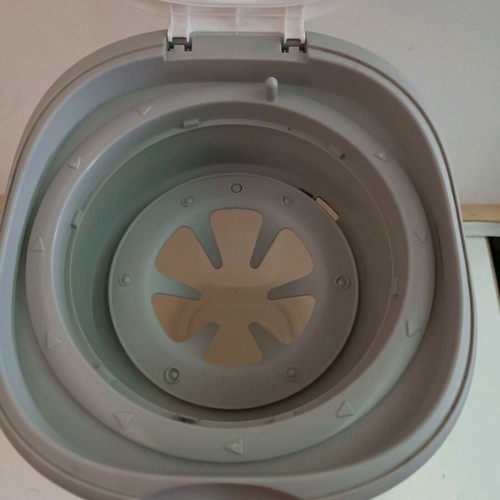Tommee Tippee diaper disposal bin like new