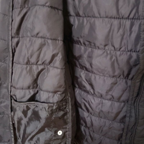 Pull & Bear women's quilted jacket large used black