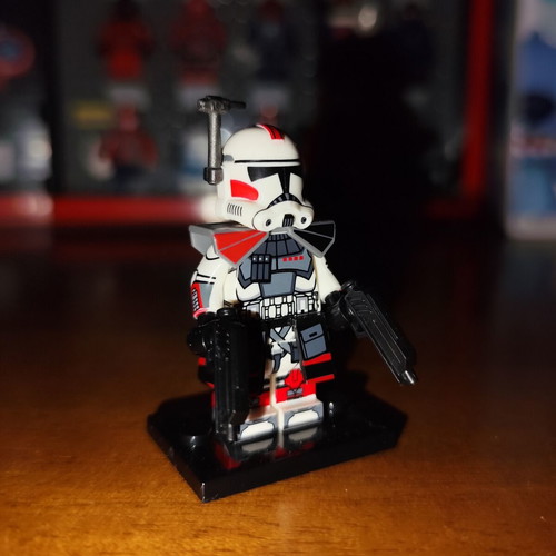 ARC Trooper Phase 2 Lego minifigure with accessories