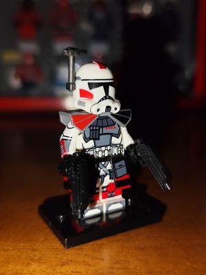 ARC Trooper Phase 2 Lego minifigure with accessories