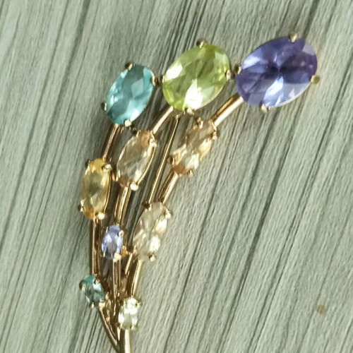 Monet vintage brooch zircon like new