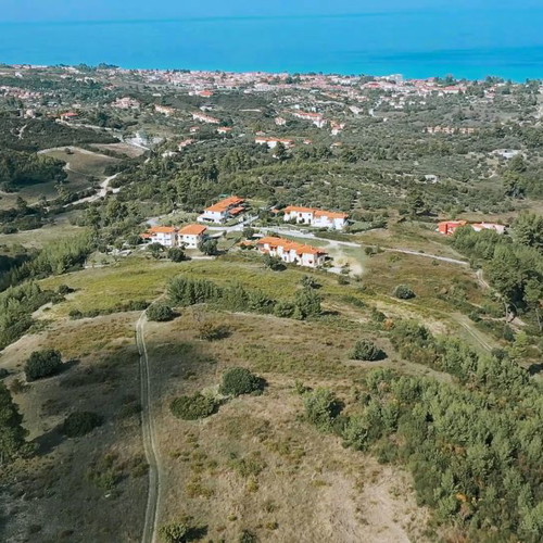 Αγροτεμάχιο 17.197 τ.μ. στη Χανιώτη Χαλκιδικής με θέα και ιδιωτικό δρόμο