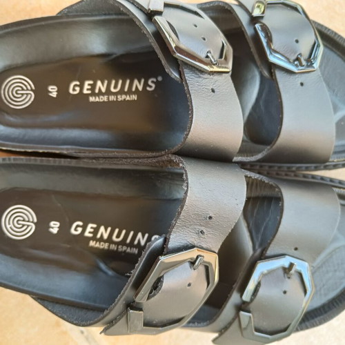 Genuins sandals black size 40 like new