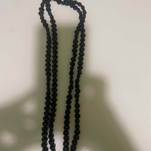 Long necklace with black heart-shaped beads like new