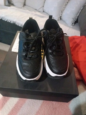 Guess sneakers worn slightly, size 36