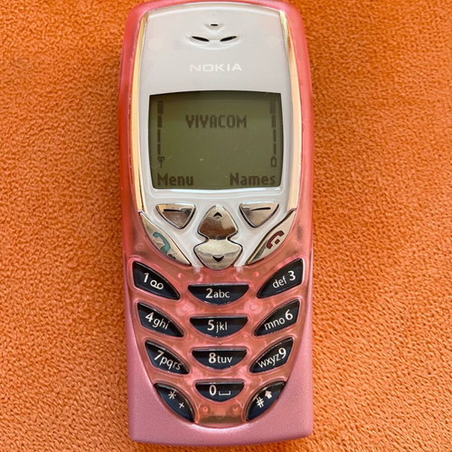 Nokia 8310 like new, pink