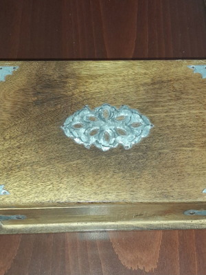 Vintage wooden jewelry box handmade, like new, large capacity