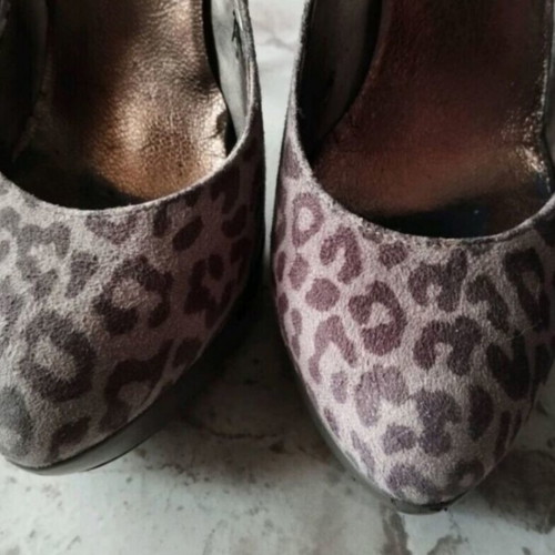 Ellen leopard print high heels size 39 like new, grey, 12cm