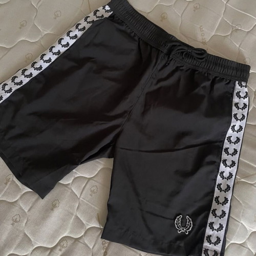 Fred Perry shorts with timeless sporty design, black
