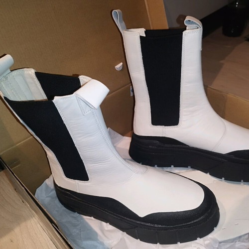Puma Mayze Stack Chelsea boots new, size 41, black and white