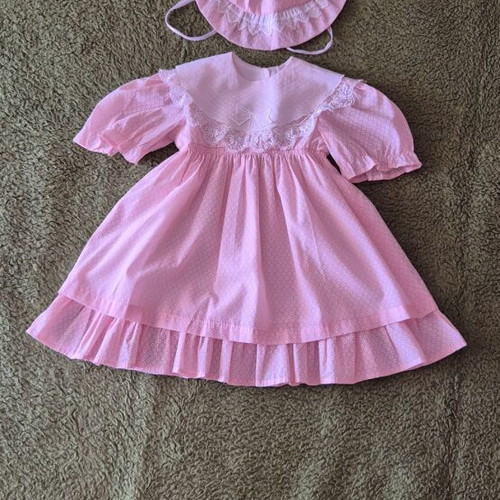 Vintage pink dress for 1.5-2 years with matching hat like new