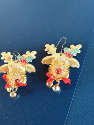 Reindeer earrings new with bell orange and gold
