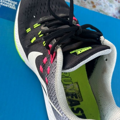 Nike Air Zoom Structure 19 running shoes like new, size 40.5