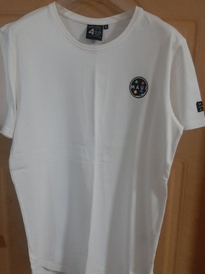 Maui & Sons blouse like new, size M, white