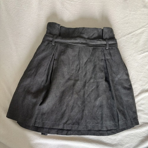 Amy Gee grey skirt with belt