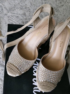 Espadrilles heels Alma en Pena like new, beige, size 39