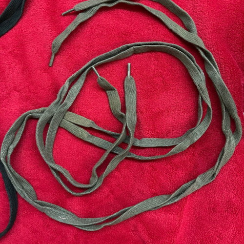 Converse All-star shoelaces like new, 2 sets black and olive