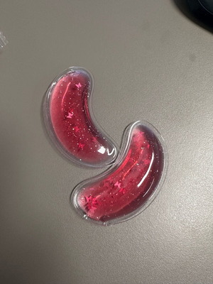 Eye patches silicone reusable, like new, pink with glitter and butterfly design