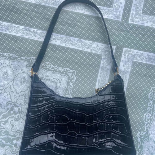 Casual Attitude shoulder bag like new, black with crocodile texture
