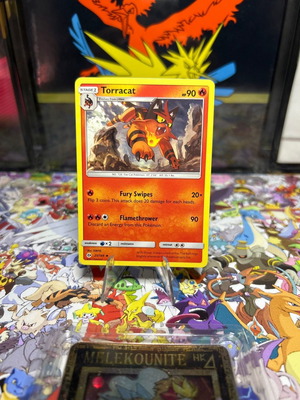 Pokemon card Torracat Sun&Moon 2017 καινούργια, με θήκη
