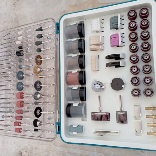 Accessory case with 357 pieces new