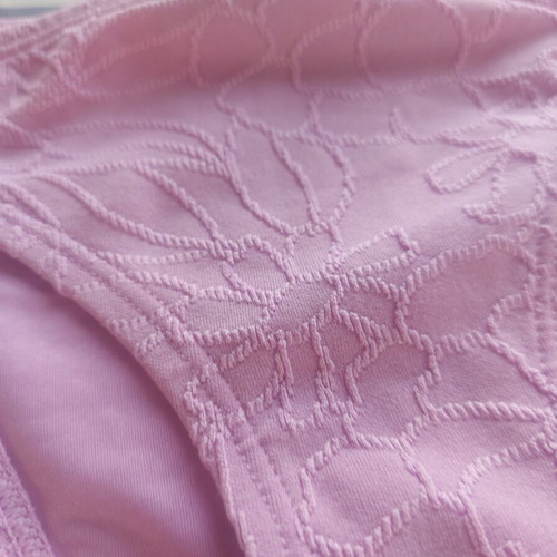 Bikini bottom Mango like new, embossed design, purple