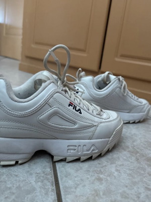 Filla sneakers size 37 like new, white