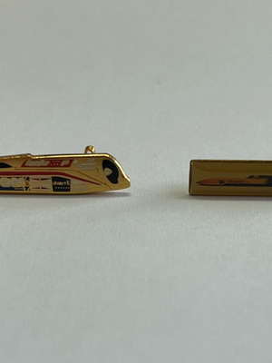 Thrust 2 and JCB Dieselmax badges pack like new, 2 pieces