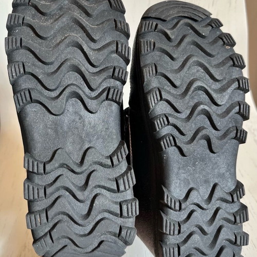 H&M kids snow boots like new, size 34, waterproof