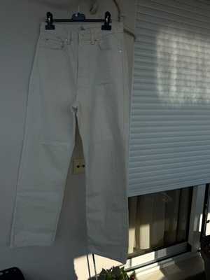 Weekday women's beige cotton jeans like new, size W28 L30