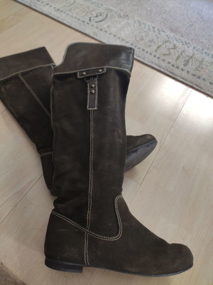 Wall Street leather boots used, size 37, dark olive color