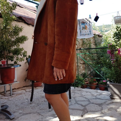 Shearling genuine leather women's coat like new, tan color