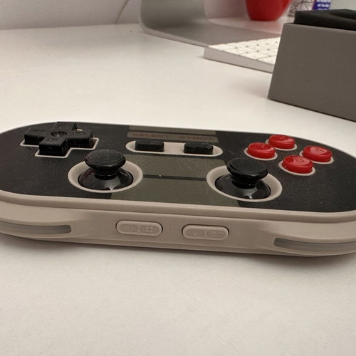 8bitdo NES30 Pro controller like new