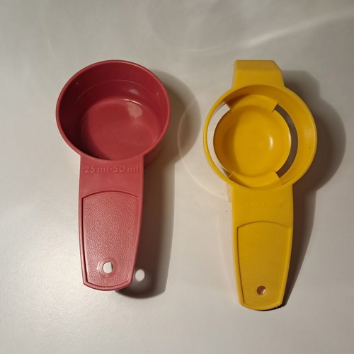 Tupperware Vintage Kitchen Gadget Set with Base