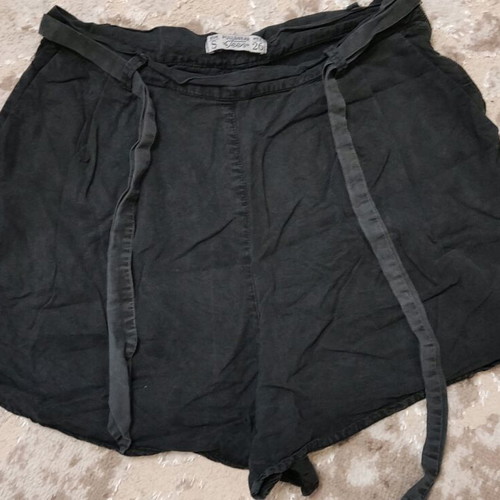 Fabric shorts with belt like new, size S, black